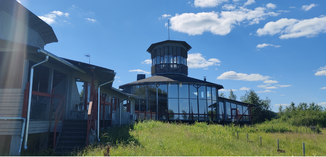 Hotelli-ravintola Liminganlahti kesällä