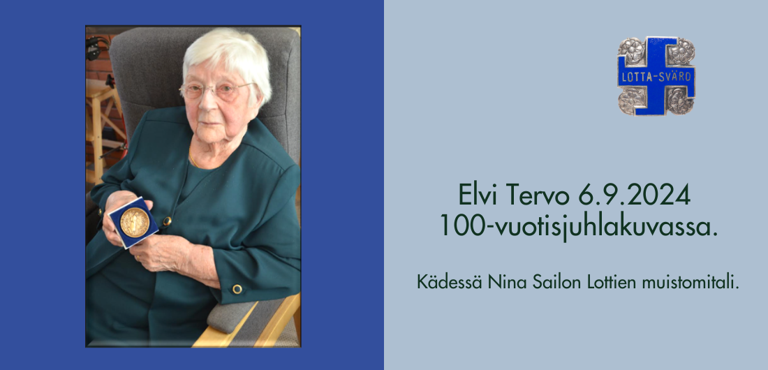 Elvi Tervon 100-vuotiskuva. Kädessä Nina Sailon Lottien muistomitali.