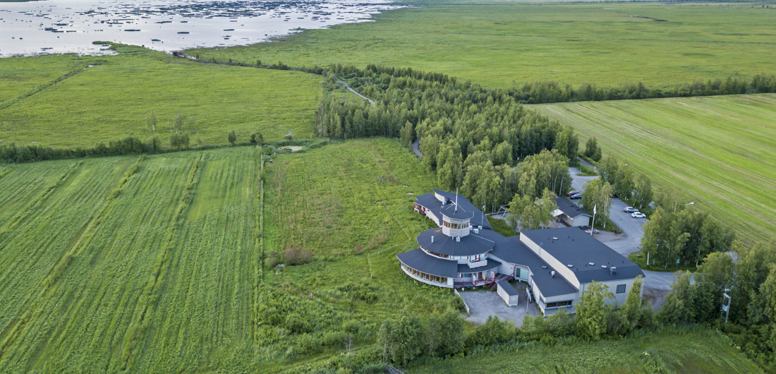 Liminganlahden luontokeskus ilmakuvassa