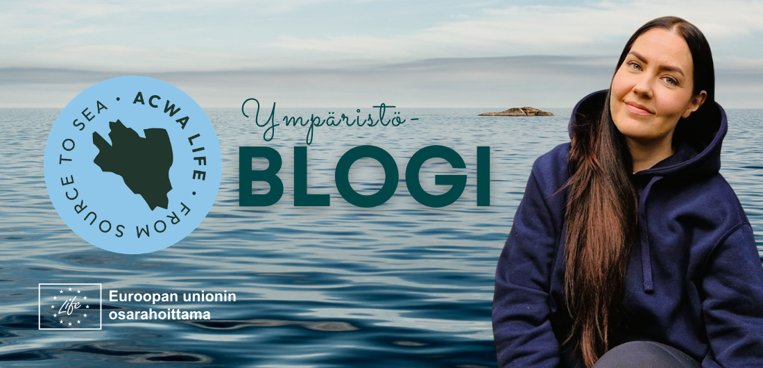 Blogibanneri, jossa taustalla vesistöä ja kuvan etualalla kirjoittajan kuva sekä hankkeen logo ja ympäristö blogi-otsikko.