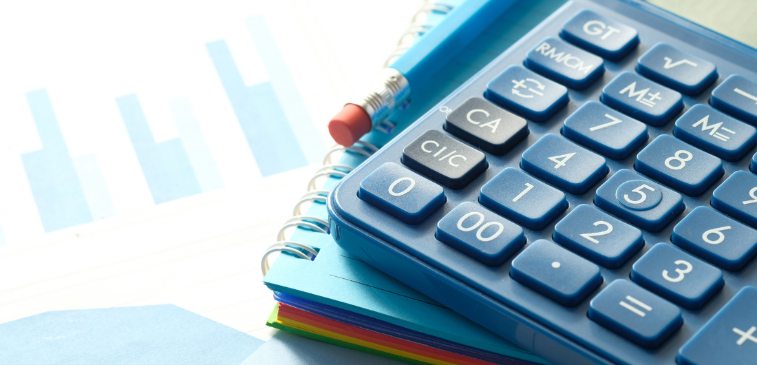 Laskin ja lyijykynä